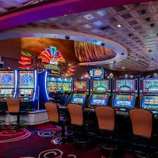 Antarmuka dashboard happymood dengan slot games, live casino, dan sportsbook